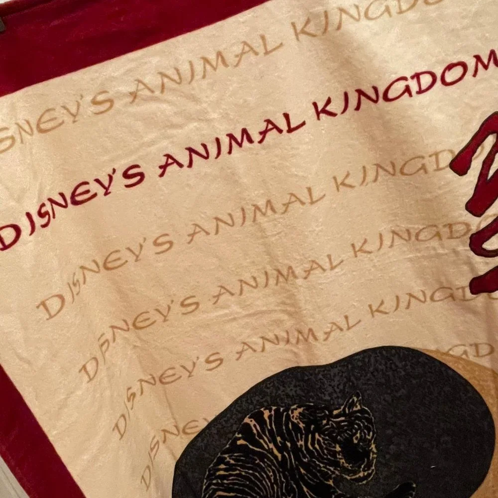 Vintage Disney Exclusive Animal Kingdom Large Beach Towel Asia Tigers 33 x 63